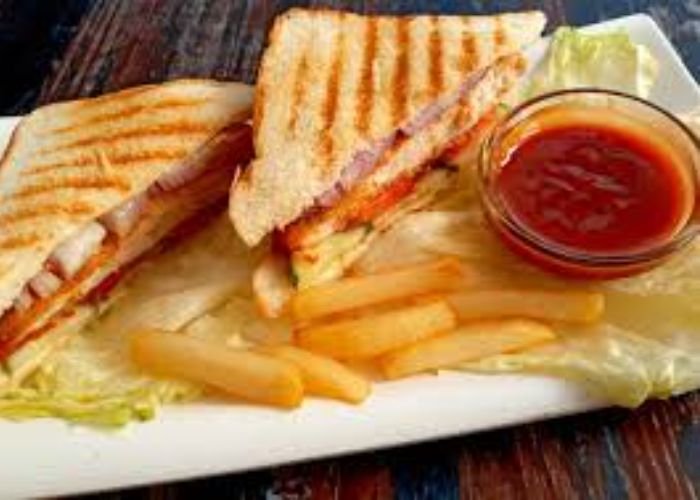 Grilled Chicken Sandwich With Fries